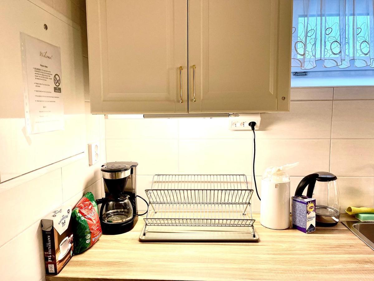 3 Rooms With Private Kitchen & Private Bathroom 5B 가블레 외부 사진